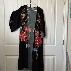 Flying Tomato Duster‎ Womens Size Small Medium Maxi Kimono Black Floral Boho
